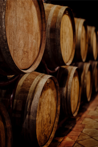 Wine aging barrels